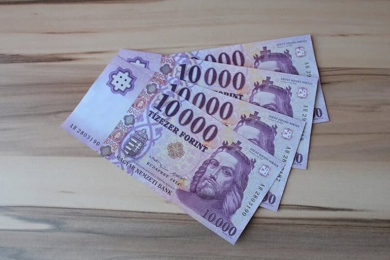 Örömhír érkezett az időseknek! Jön az extra nyugdíj – Ha ebben az évben születtél, Neked is jár