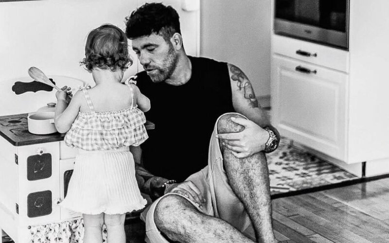 Újabb fordulat! Miután Tóth Gabi magához költöztette új párját, Krausz Gábor magához költöztette kislányát, Hannarózsát – De ez még nem minden, mert… – ÍME a részletek: