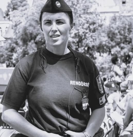 Mély fájdalommal búcsúzunk Kutsera-Juhász Bettina rendőr alezredestől.
