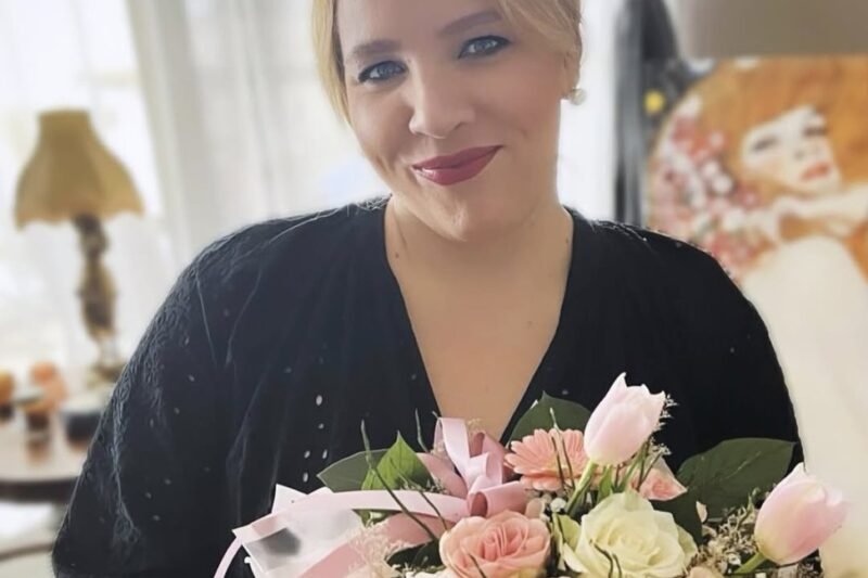 Tóth Vera mindenkit elkápráztatott! Olyan derekat villantott a bomba formában ragyogó énekesnő… ⤵️ KÉPEK 𝐚 𝐡𝐨𝐳𝐳𝐚́𝐬𝐳𝐨́𝐥𝐚́𝐬𝐨𝐤𝐧𝐚́𝐥!