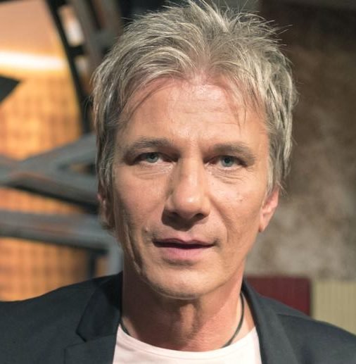 Bochkor Gábor üzent a balatoni büféseknek: “Bezáratom az összeset”