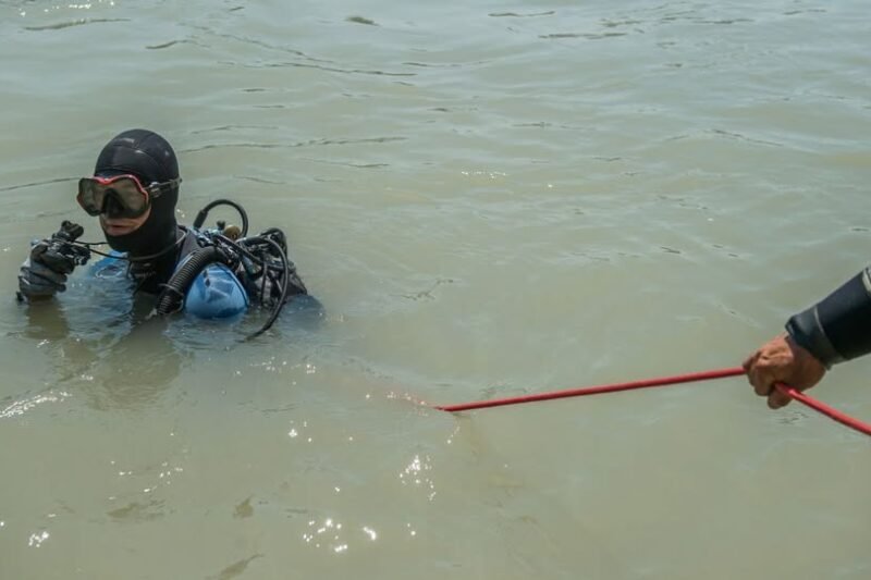 2 gyermek, és egy felnőtt holttestét találták meg a Tiszában…kiderült, hogy kik az elhunytak.. még a vízimentőknek is sírtak mikor kiderült