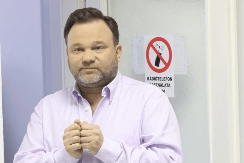 Megérkezett Aranyosi Péter válasza arra, hogy elveszi tőle a közmédia a Karinthy-gyűrűt