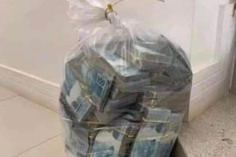 Jön a júliusi pénzeső! Ez a 3 csillagjegy részesül belőle: