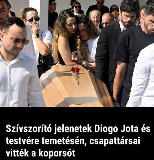 Szívszorító jelenetek Diogo Jota és testvére temetésén, csapattársai vitték a koporsót