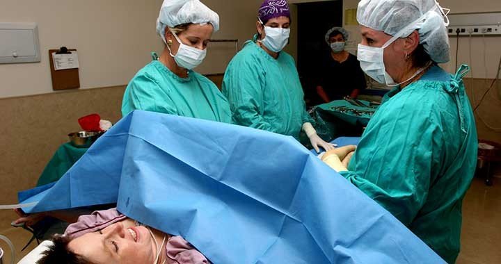 Feldolgozhatatlan TRAGÉDIA a műtőasztalon! Még leírni is nehéz, DE EZ történt a miskolci kismamával, aki tegnap bekerült a kórházba.. A szülészorvosok teljesen összeomlottak a történtek miatt: