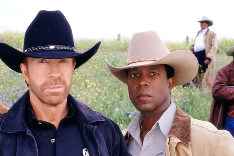 GYÁSZOL az egész világ! Elment a Legenda! Felesége zokogva jelentette be a szomorú hírt: Tragikus körülmények között meghalt Walker,a texasi kopó színésze: