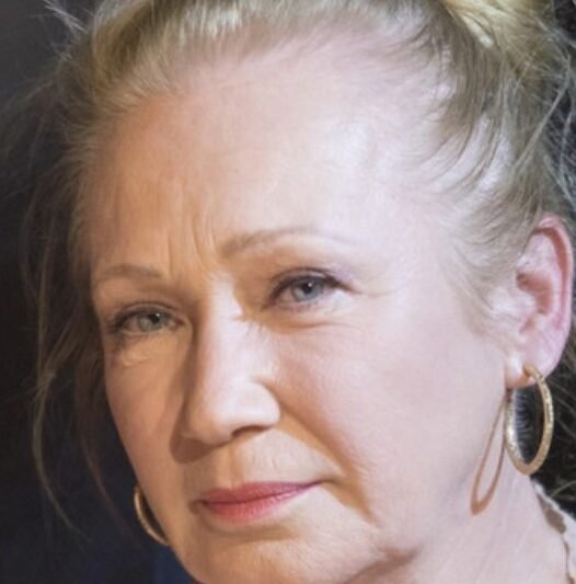 Udvaros Dorottyán nem fog az idő, 70 évesen úgy néz ki mint egy tinilány