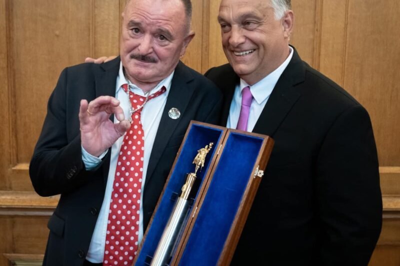 Azonnal vegyék vissza Nagy Feró Kossuth-díját