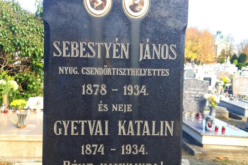 A minap egy temetőben járva, erre bukkantam.