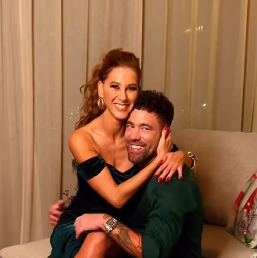 📽️ Mikes Anna megható kisfilmmel zárja az évet – Krausz Gábor többször is feltűnik! Nézd meg te is!👇 videót a hozzászólásoknál