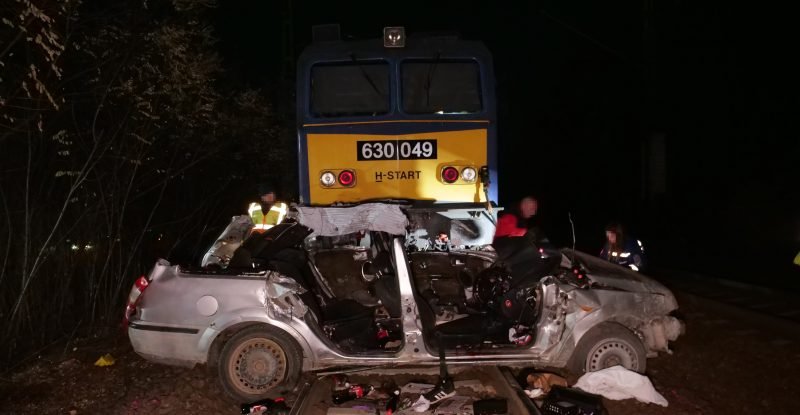 5 fiatal halt meg abban a balesetben, ami tegnap este történt Szentmártonka külterületén