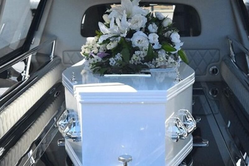 Azonnal meghalt a csecsemő, amikor megtámadta a család kutyája